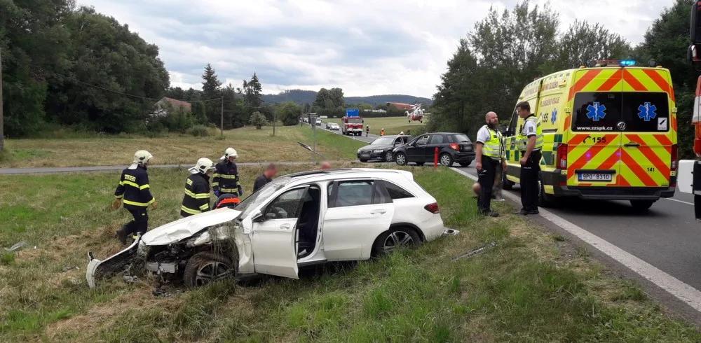 Bývalý komunistický ministr zemědělství Miroslav Toman zemřel na následky zranění po nehodě jeho mercedesu