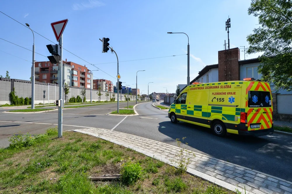 Chytrá dopravní ústředna řídí křižovatky v Plzni, město je průkopníkem v oblasti autonomní mobility