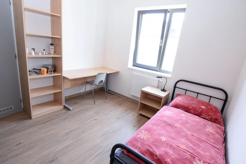 Centrum služeb pro bezdomovce za 120 milionů už pomáhá potřebným, podle odhadů žije v Plzni 400 lidí bez domova