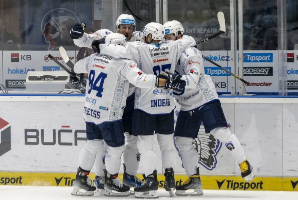 Plzeň doma porazila na úvod hokejové extraligy mistrovský Třinec 3:1