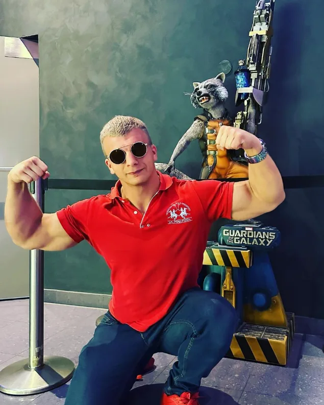 Influencer a zápasník z organizace Clash of the Stars si říká Patrik Žralok