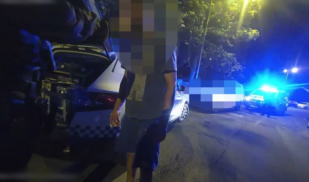 VIDEO: Všímavý řidič pomohl dopadnout ochmelku za volantem, pronásledoval ho navigoval policisty