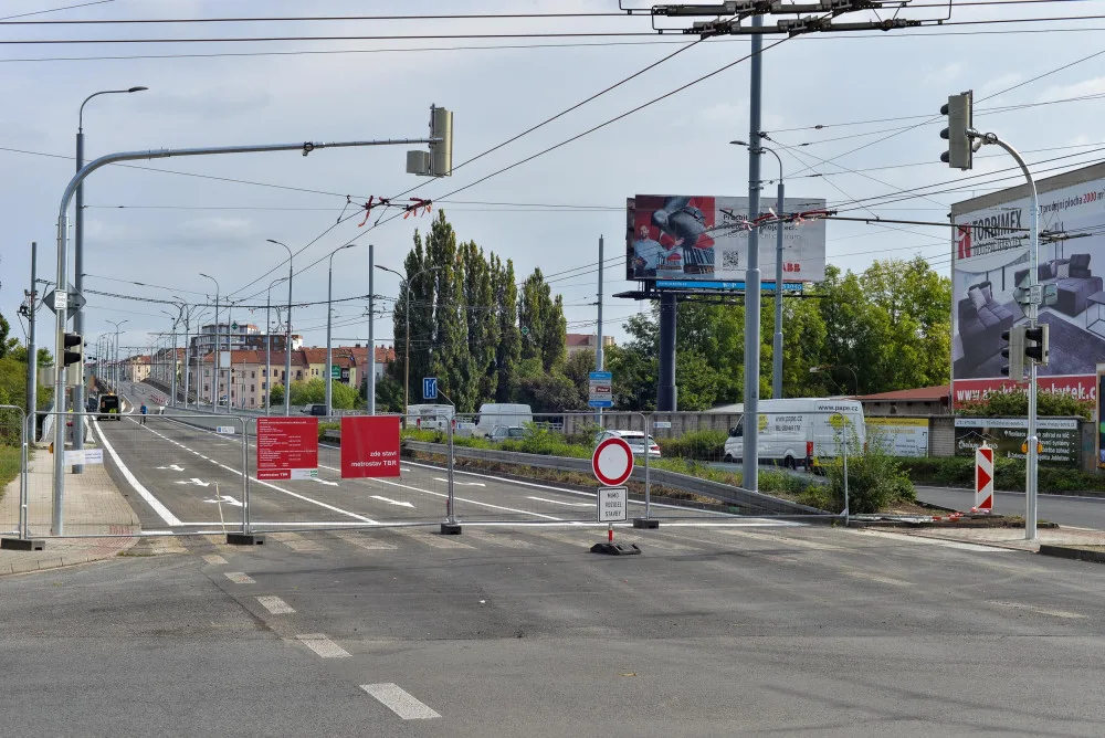 Končí ostře sledovaná oprava mostu Milénia. Doprava se na kapacitně nejvytíženější most vrátí 6. října