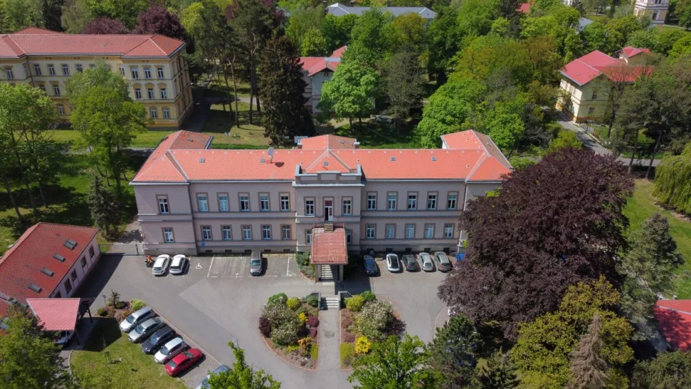 Z psychiatrické nemocnice utekl pacient, který má soudem nařízenou ústavní léčbu
