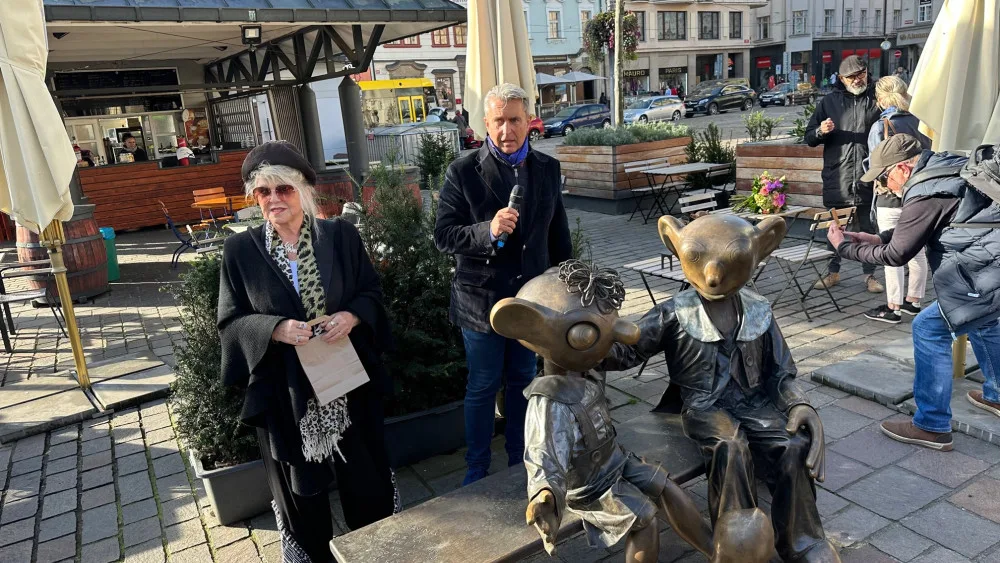 Lea Vivot společně s Romanem Jurečkem, předsedou Nadačního fondu Plzeň sobě