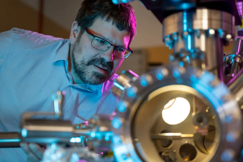 Plzeňští vědci s mezinárodním týmem zkoumají technologie budoucnosti, projekt podporuje i držitel Nobelovy ceny