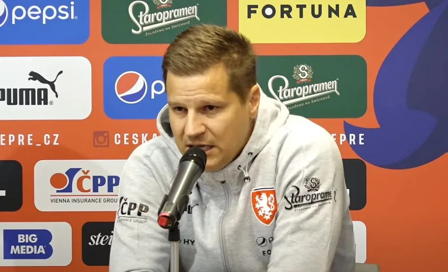 GLOSA: Česká repre obrandovaná Staropramenem pokrytecky kritizuje noční tah hráčů