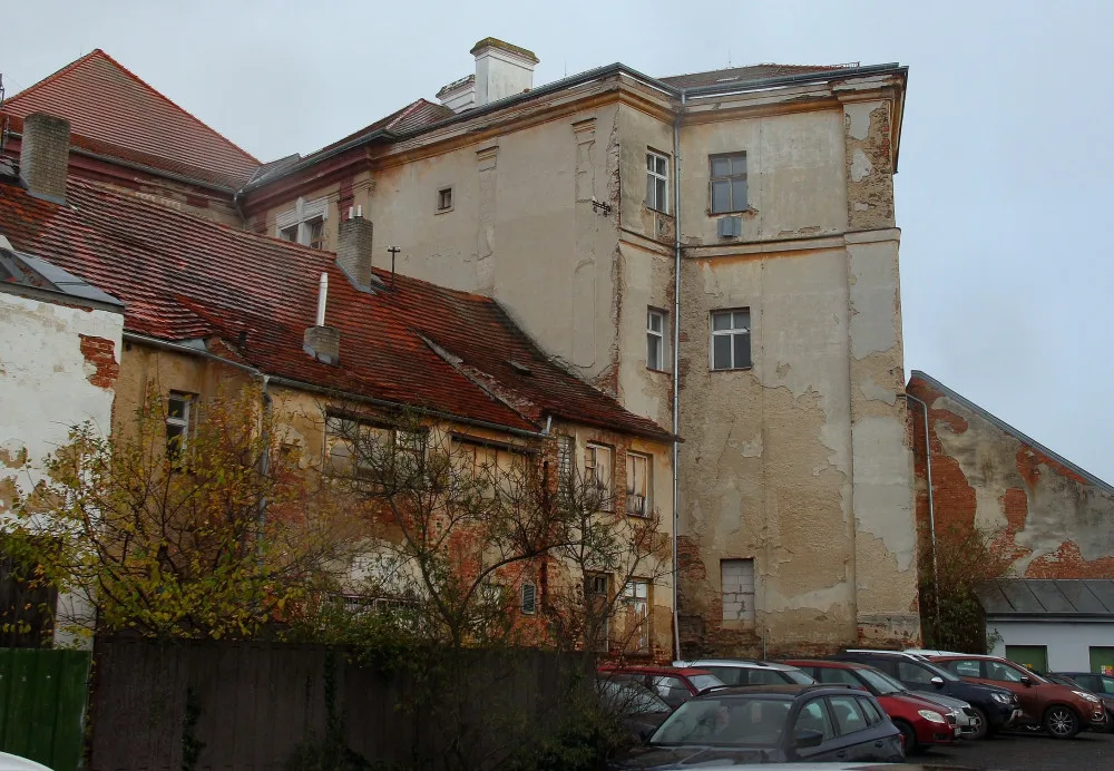 Rekonstrukci bývalého jezuitského semináře a pozdější sodovkárny za stovky milionů chystá město Klatovy