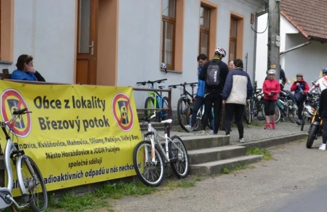 Lidé z Pošumaví budou 21. rokem pochodovat proti plánovanému úložišti jaderného odpadu