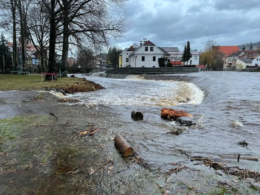Otava v Sušici se rozvodňuje pravidelně, foto z předloňského roku pořídil Miroslav Barth