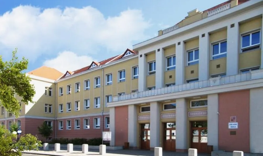 Základní Škola v Holýšově