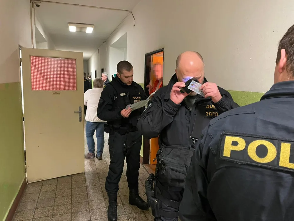 Cizinecká policie kontrolovala ubytovny, firmy zaměstnávající cizince a zabývala se i nelegální tranzitní migrací