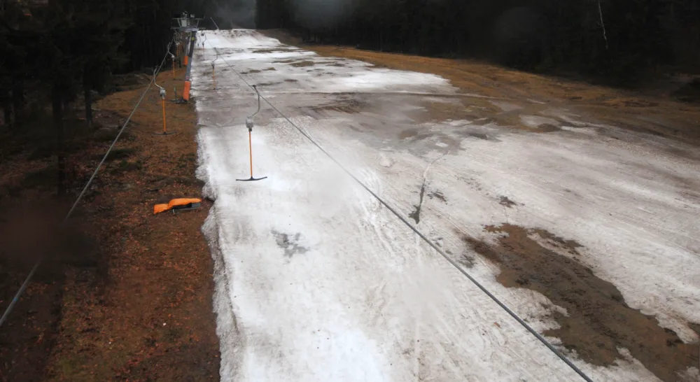 O víkendu se ukončil provoz i v největším lyžařském středisku Ski&Bike Špičák