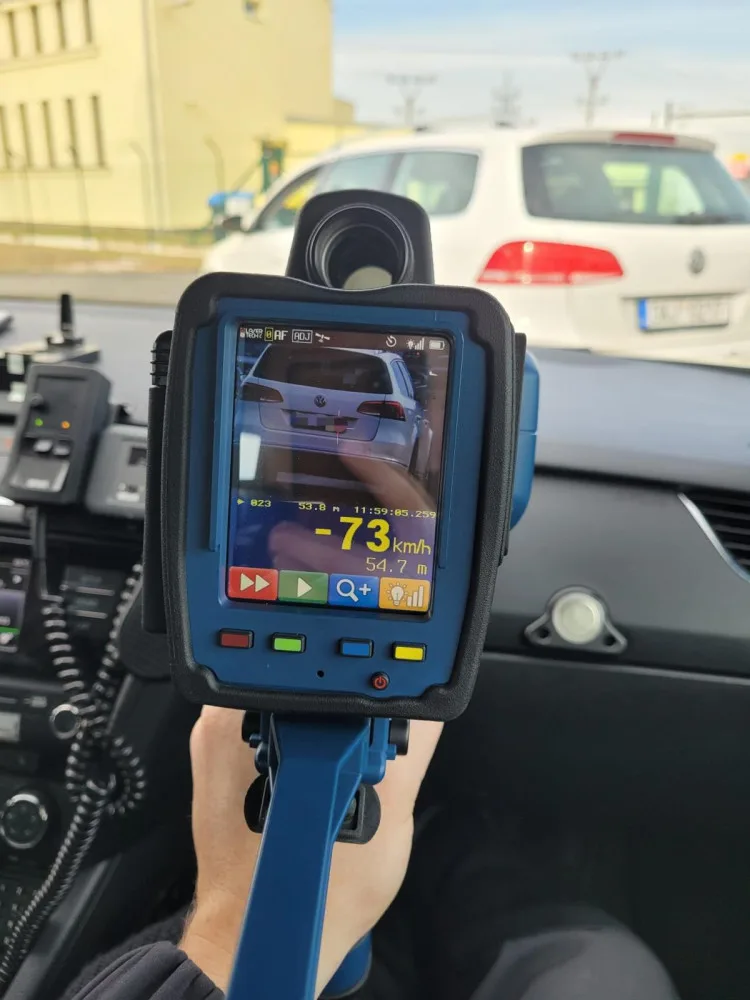 Při kontrolní akci se policisté zaměřili na rychlost a na linkové autobusy