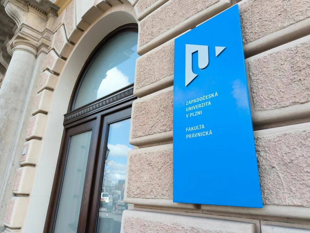 Anonym vyhrožoval střelbou na univerzitách po celé republice, policisté zasahovali například v Plzni
