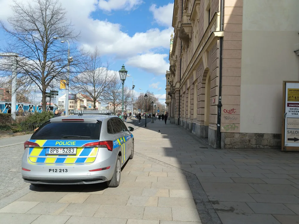 Policie v pondělí zsahovala u několika vysokých škol.