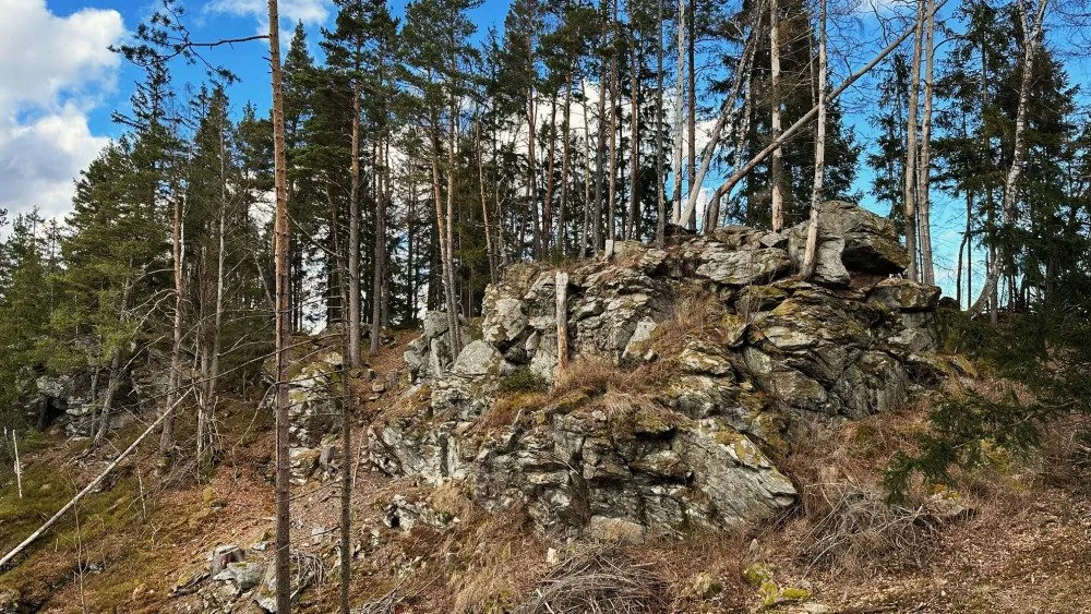 Šumavské Dračí skály nabízí výhled, ze kterého se vám zaručeně podlomí kolena. Miloval je i Karel Klostermann