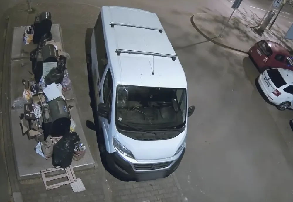 VIDEO: Podívejte se, jak bleskově vznikají černé skládky. Hrozí za ně velké pokuty