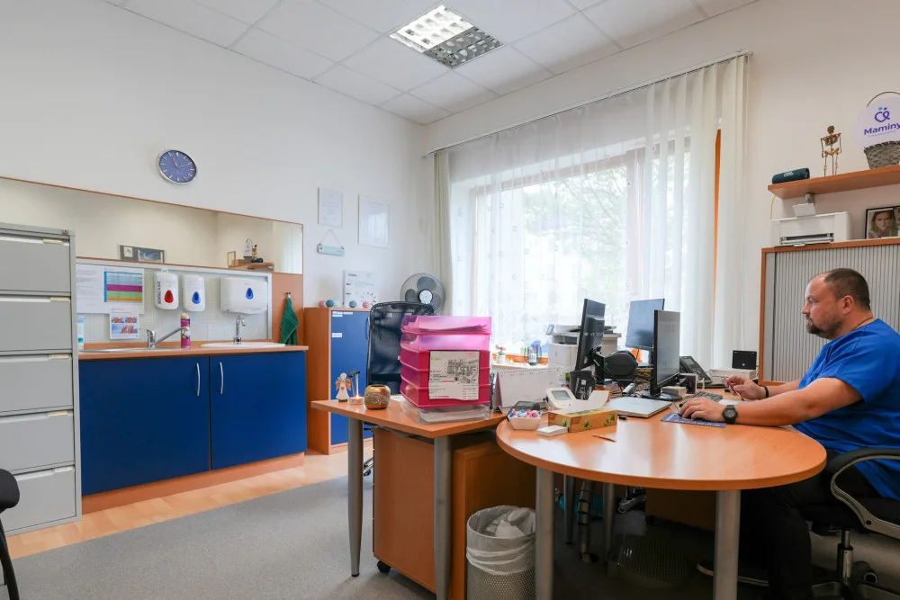 Chtěl jsem působit v oboru, kde jde výzkum dopředu, říká MUDr. Vít Martin Matějka, klinický onkolog z EUC Kliniky Plzeň