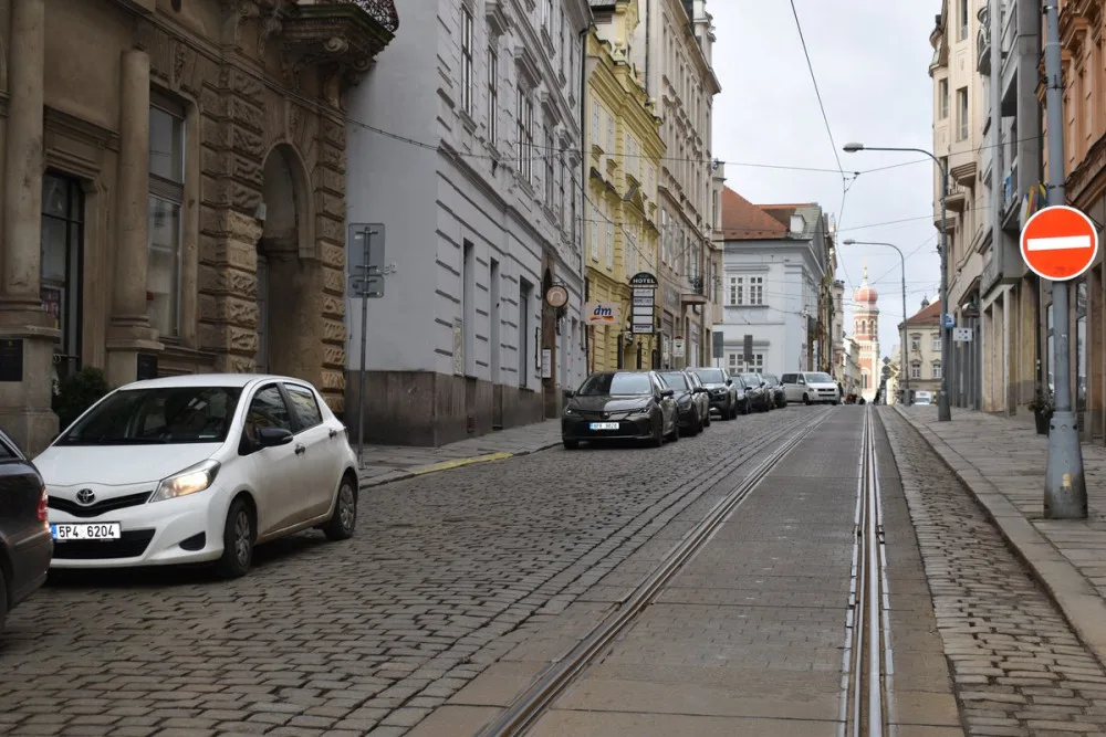 Startuje oprava tramvajové trati v samotném srdci Plzně. Rekonstrukce významně zasáhne do veřejné dopravy