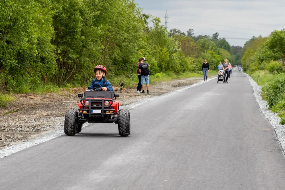 Cyklistům se otevřela unikátní stezka na bývalé železniční trati, dříve tam jezdily rychlíky