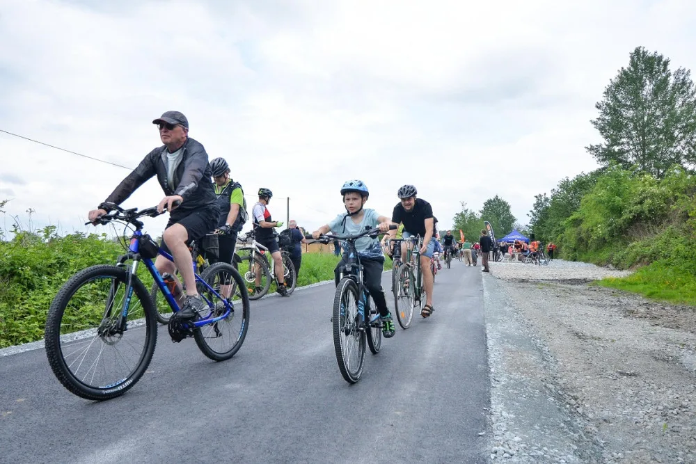 Cyklistům se otevřela unikátní stezka na bývalé železniční trati, dříve tam jezdily rychlíky