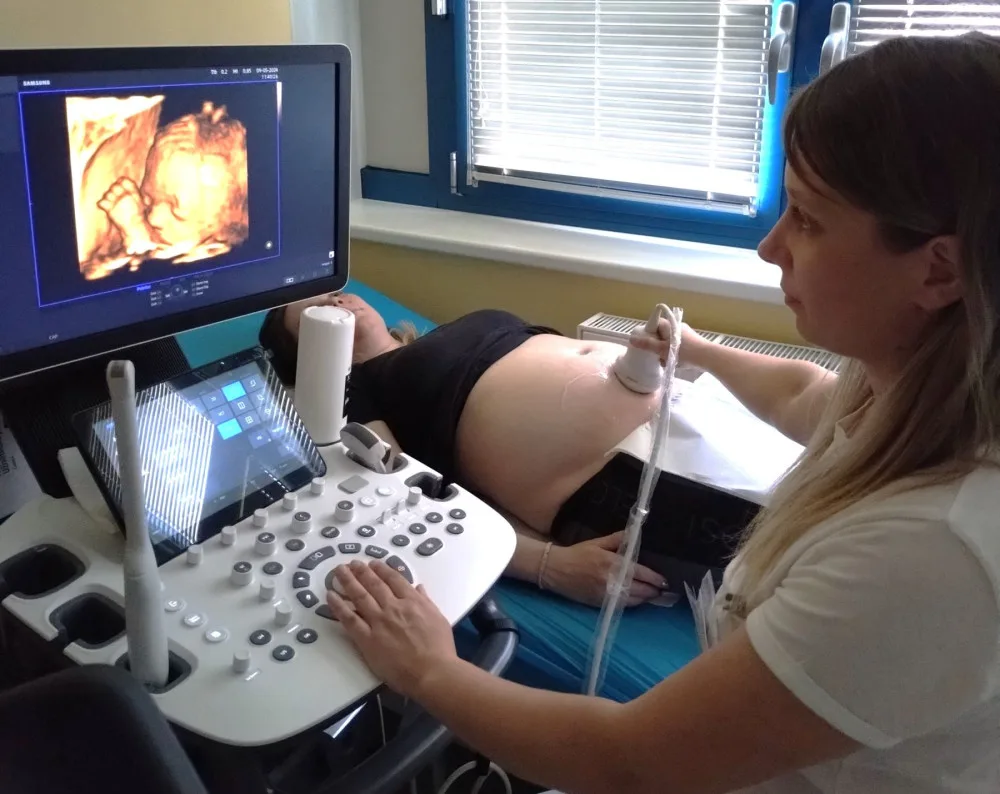 Nemocnice má novou 3D/4D sondu pro prostorové zobrazení plodu při ultrazvukovém vyšetření