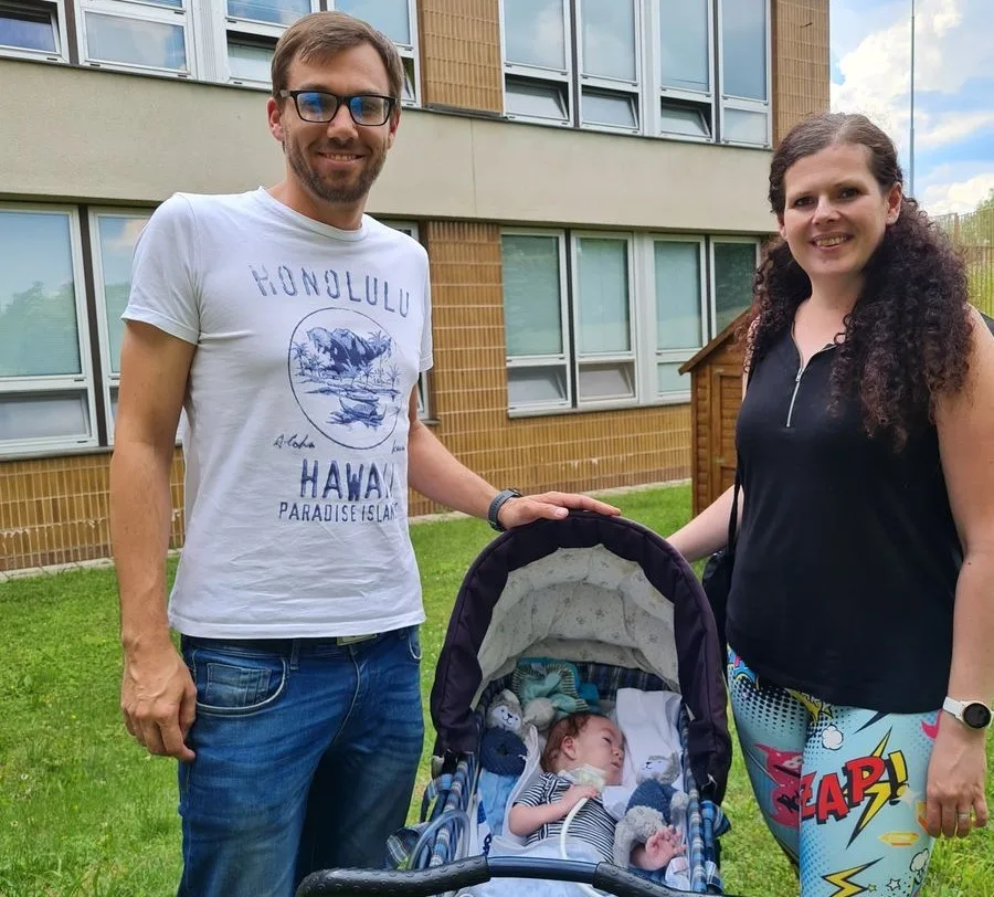 Na světě měl být jen pár dní, možná měsíců. Letos však Teodorek i přes vážné onemocnění oslavil své druhé narozeniny
