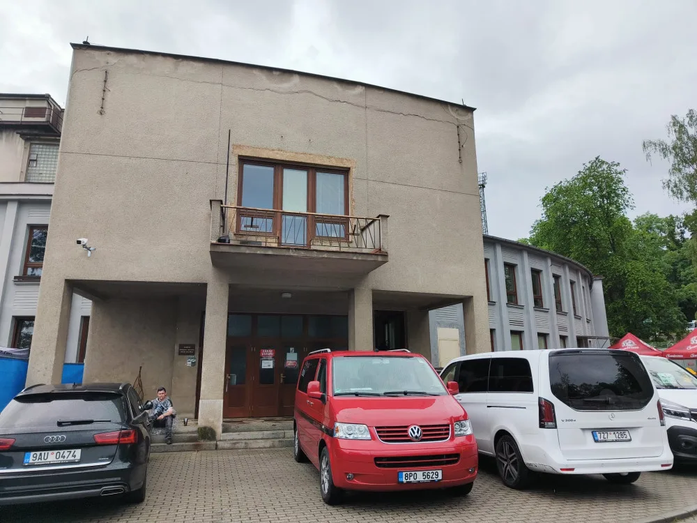 Letité sídlo ředitelství plzeňské zoo u letního amfiteátru čeká oprava za 30 milionů korun