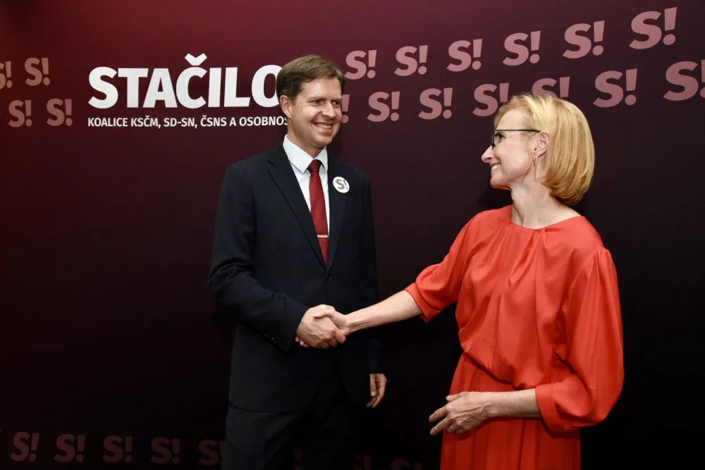 Dříve Pirát, dnes spojenec komunistky Konečné. Do Evropského parlamentu míří Ondřej Dostál z Rokycanska