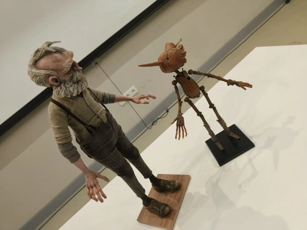 Tim Burton a Guillermo del Toro jsou odlišní tvůrci a je radost s nimi pracovat, říká loutkář Richard Pickersgill
