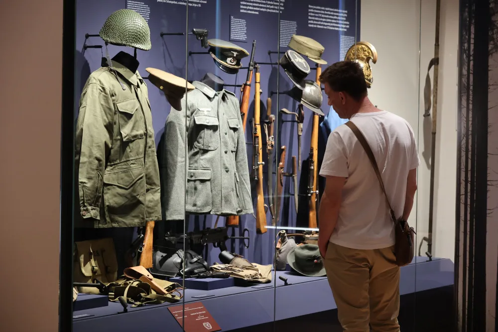Klatovské muzeum má po 28 letech novou vlastivědnou expozici, mapuje historii města od doby kamenné do roku 1989