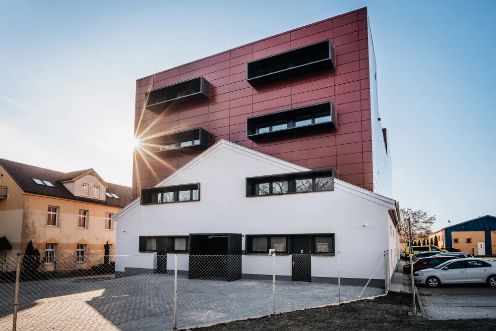 Studijní a vědecká knihovna prošla rekonstrukcí, kapacita pro archivaci knih a dokumentů se zvýšila pětinásobně
