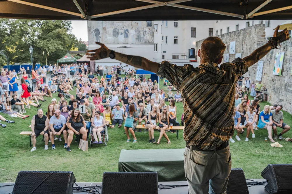 Populární multižánrový Festival na ulici nabídne týden plný hudby, kultury i zábavy