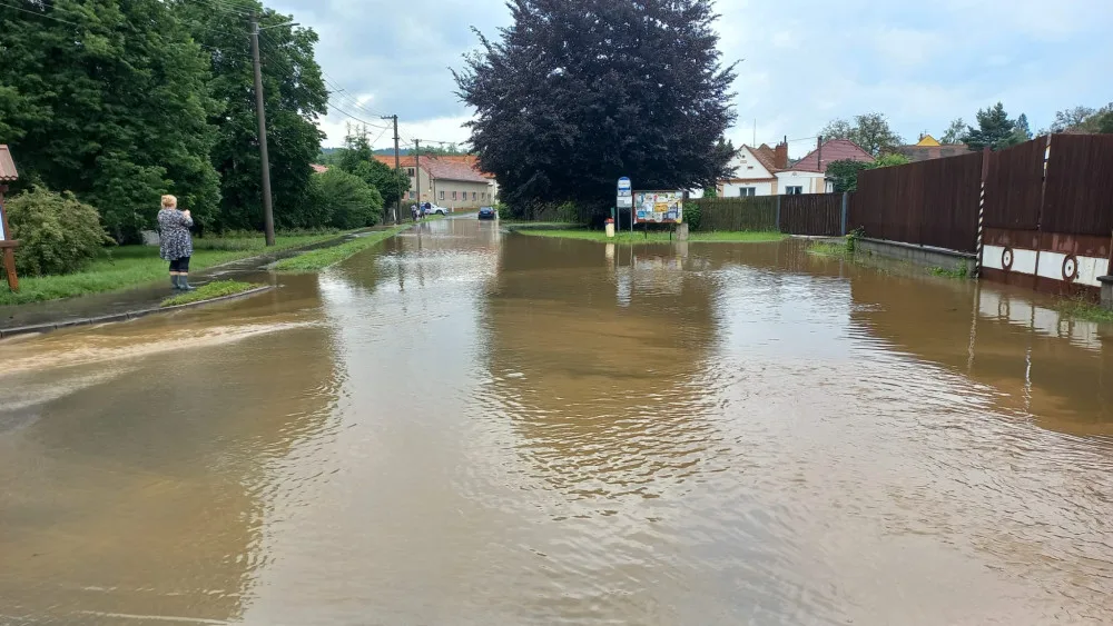 Letošní bleskové povodně napáchaly obrovské škody, jednu obec vyplavila voda už třikrát
