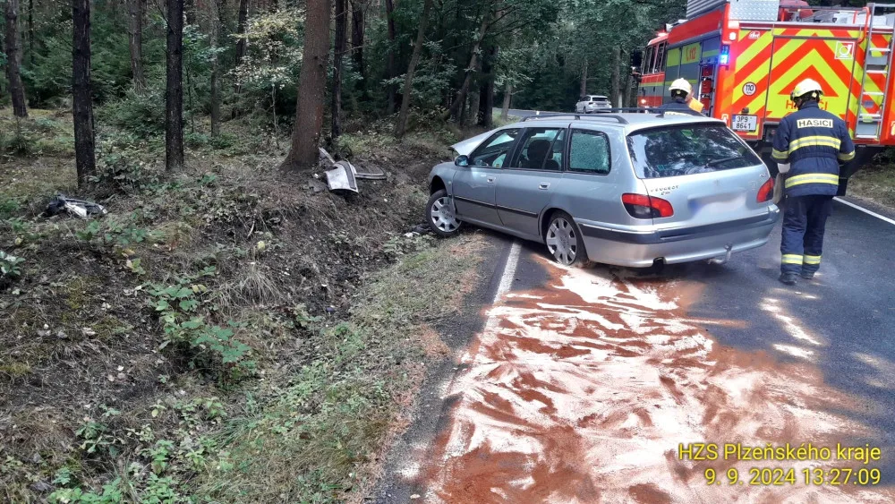 Havárie osobáku o obce Obora
