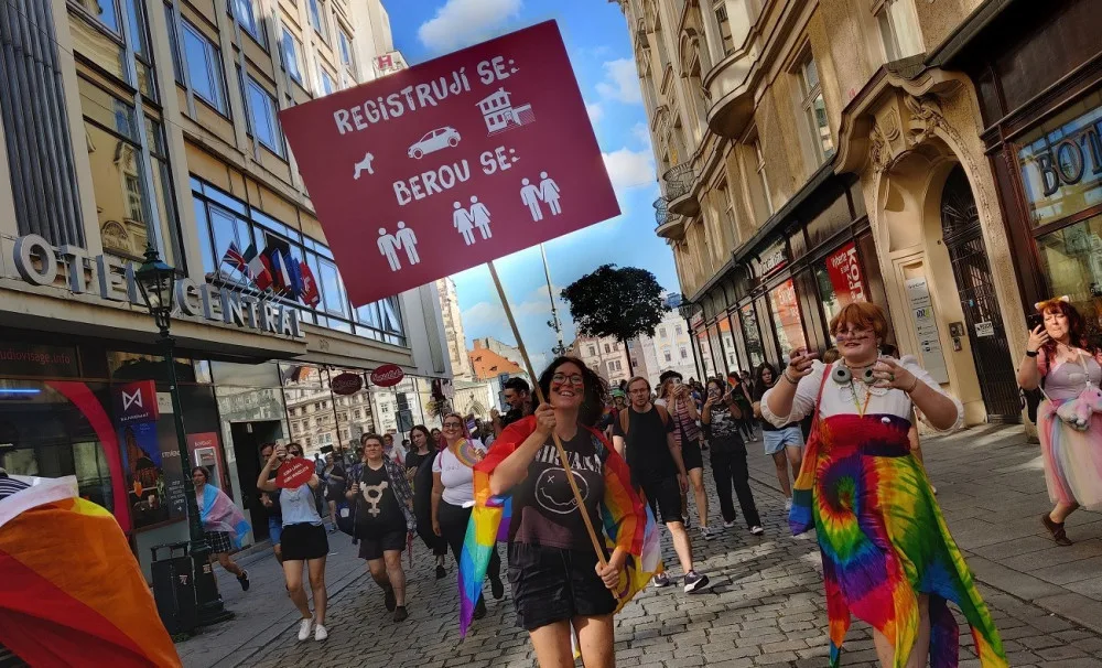 Centrem Plzně opět projde duhový průvod. Startuje několikadenní festival Pilsen Pride