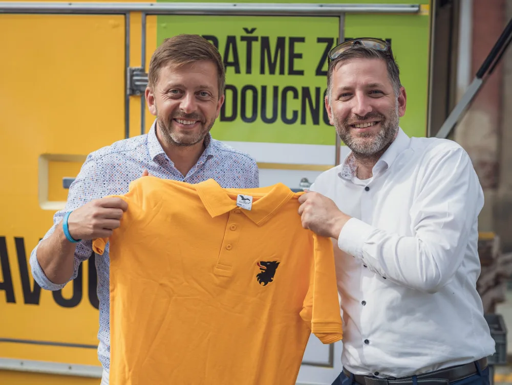 Vít Rakušan (STAN) a hejtman Plzeňského kraje Rudolf Špoták (Piráti) během kampaně v roce 2021
