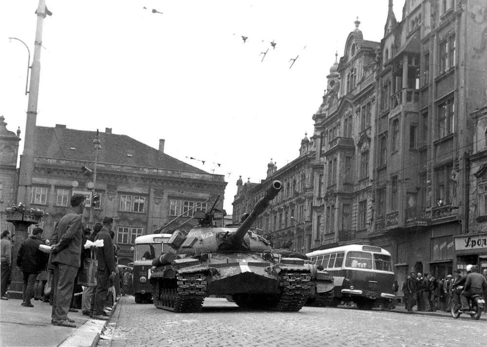 Odešla legenda, zemřel slavný fotograf Jiří Plzák. Fotografoval portréty ale i okupaci naší republiky 21. srpna 1968