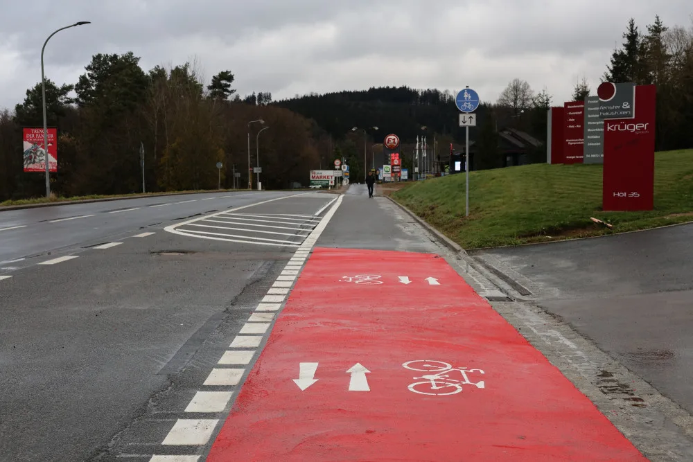 U Nemanic se napojila cyklostezka do Německa. V minulosti končila pouhých šedesát metrů od hranice