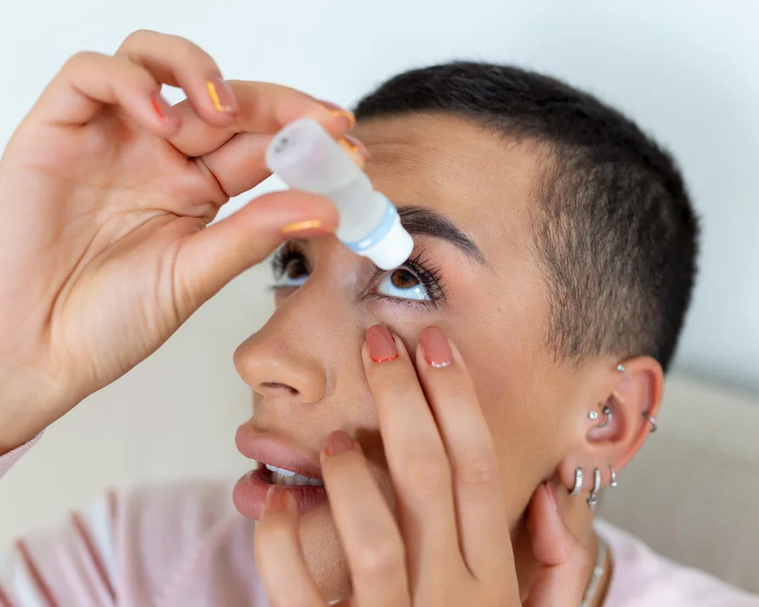 Syndrom suchého oka během topné sezóny: Jak předcházet potížím