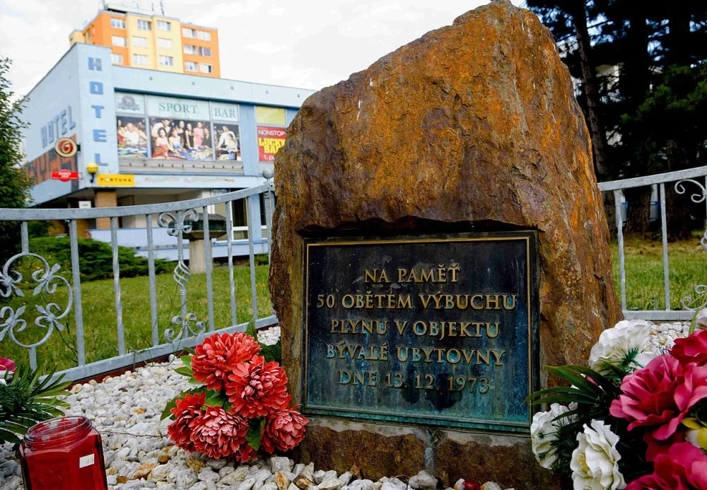 Obrovský výbuch a desítky mrtvých, před 51 lety otřásla Československem největší poválečná tragédie