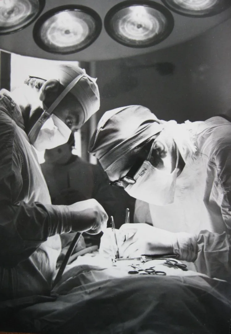 Zdeněk Mraček byl uznávaným neurochirurgem, zdroj: Paměť národa Plzeňského kraje