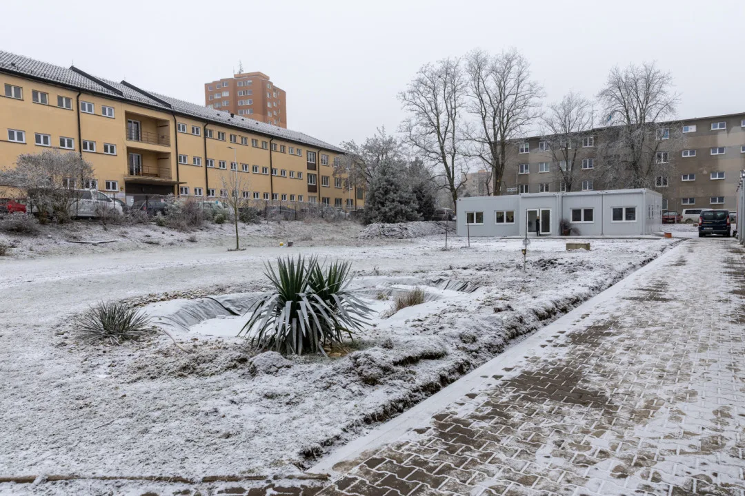 Mladí zahradníci mohou využívat nové kontejnerové učebny. Plzeňský kraj za ně zaplatil deset milionů