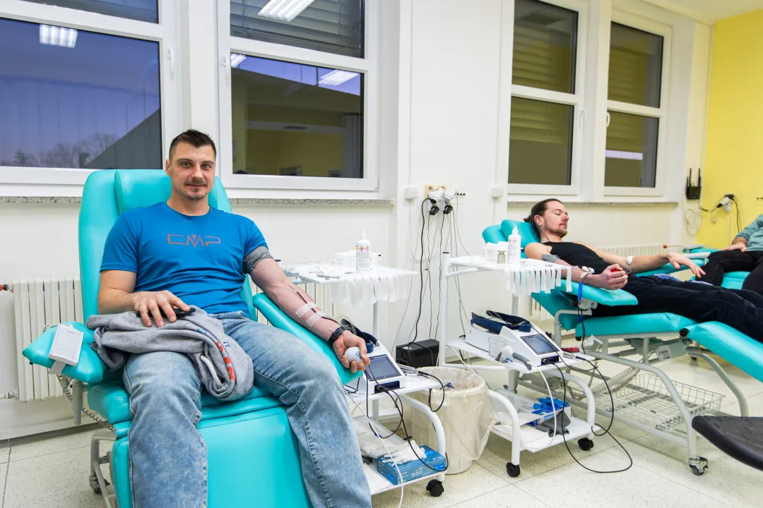 Nemocnice lákají dárce krve na zajímavé benefity, nechybí skipasy nebo lístky do zoo