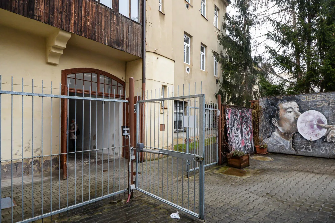 Po opravě za téměř 33 milionů vznikne v domu v centru osm nových městských bytů i komerční prostory