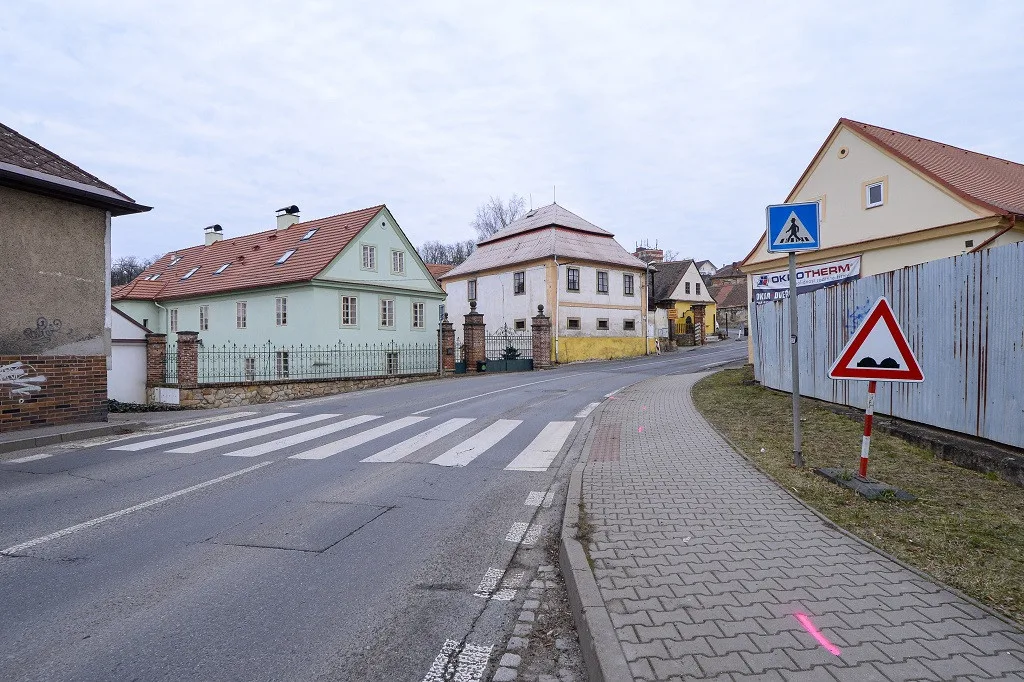 Auta budou smět na cyklostezku, alternativní objízdná trasa vznikne kvůli rekonstrukci Rolnického náměstí