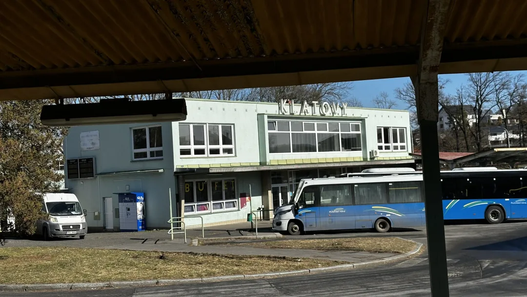 Stavba druhého největšího přestupního terminálu v Plzeňském kraji je v plném proudu. Přijde na 167 milionů
