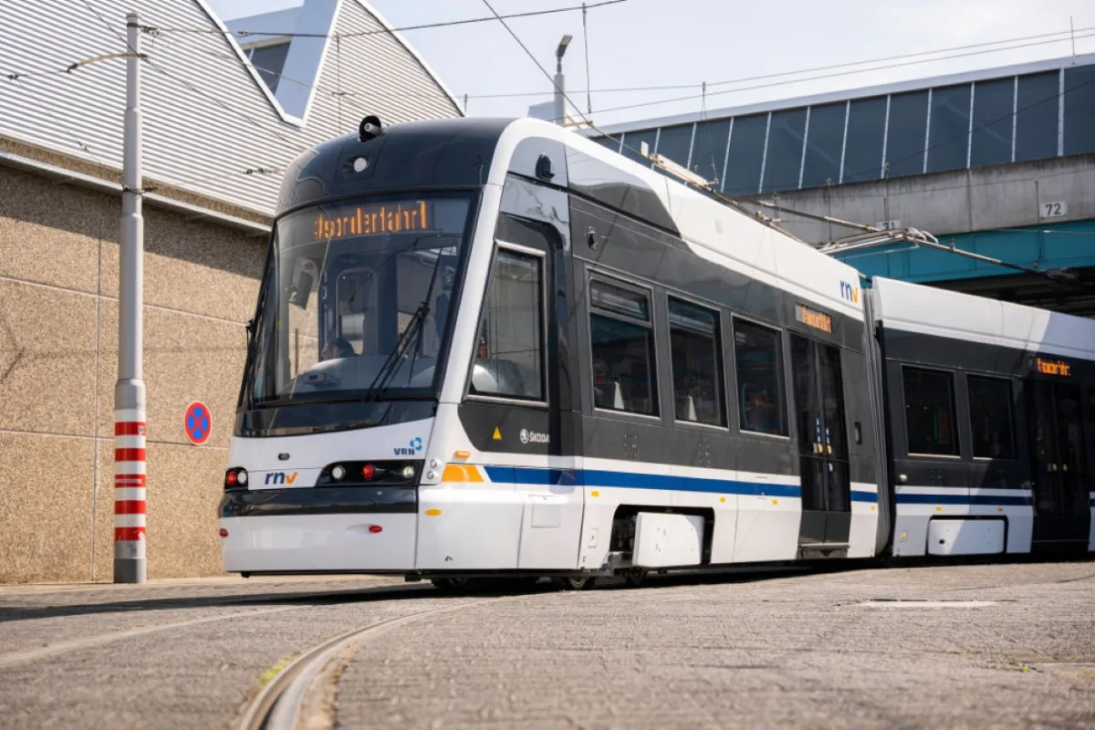 Škodováci vyrobili nejdelší tramvaj na světě, měří téměř 60 metrů