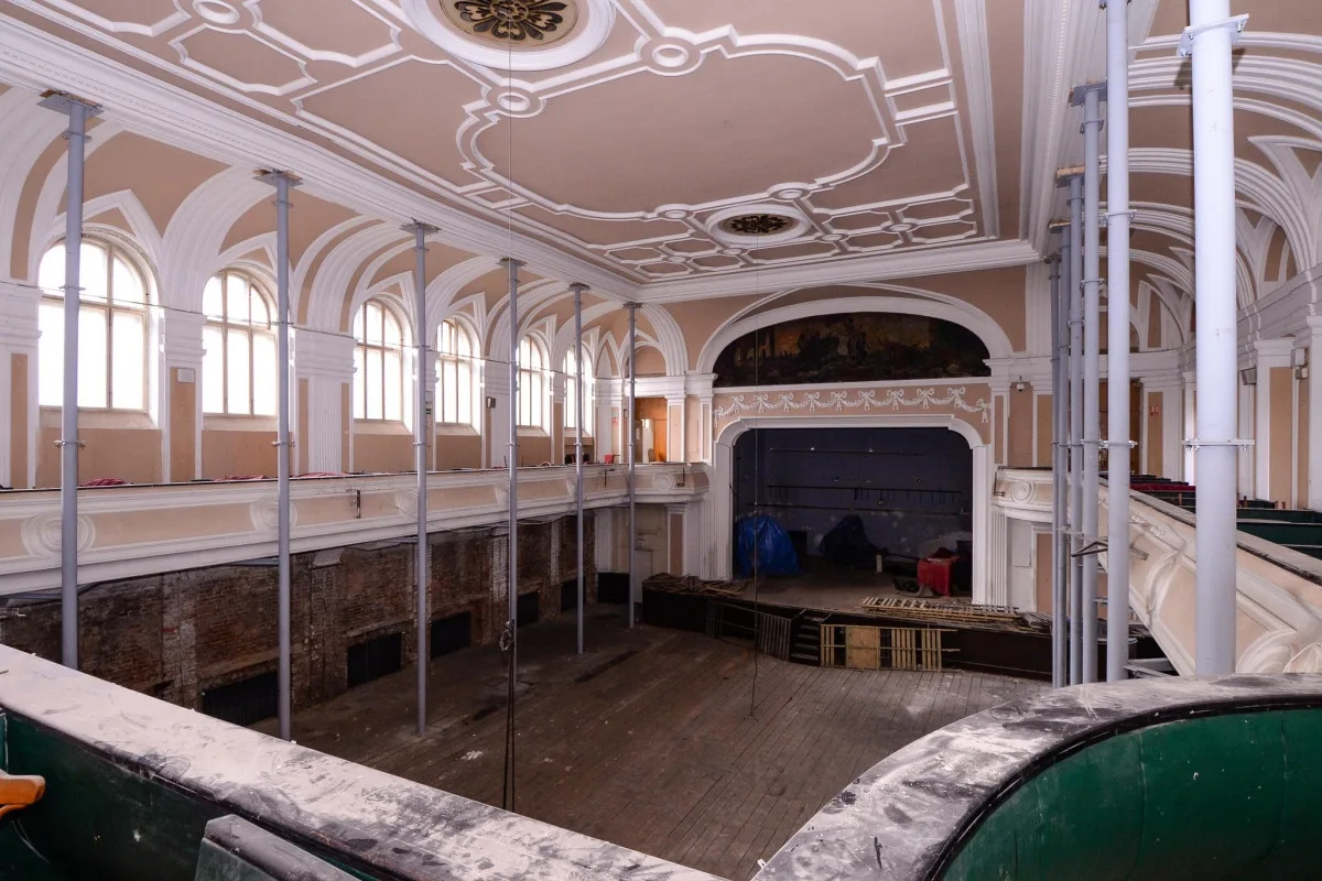 Město vypsalo architektonickou soutěž na dostavbu památkově chráněného kulturního domu Peklo